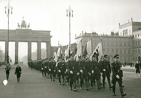 Großkundgebung der DRK-Landesstelle III Berlin anlässlich des ersten Jahrestages der Neuorganisation des Deutschen Roten Kreuzes, 13.11.1938