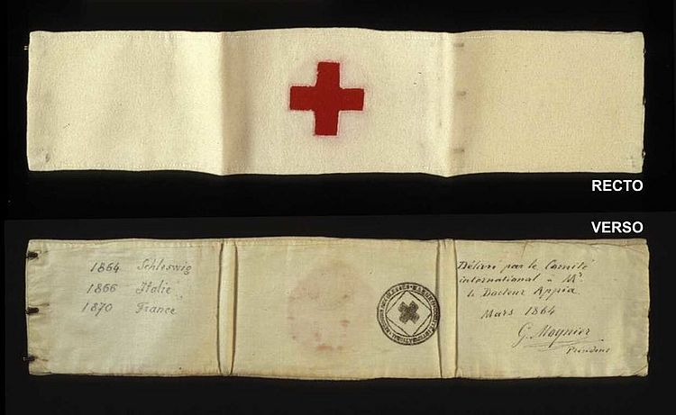 Erste Rotkreuz-Armbinde, wie sie Louis Appia 1864 getragen hat. Der Chirurg gehörte zu den fünf Gründungsmitgliedern des Internationalen Komitees vom Roten Kreuz (IKRK)